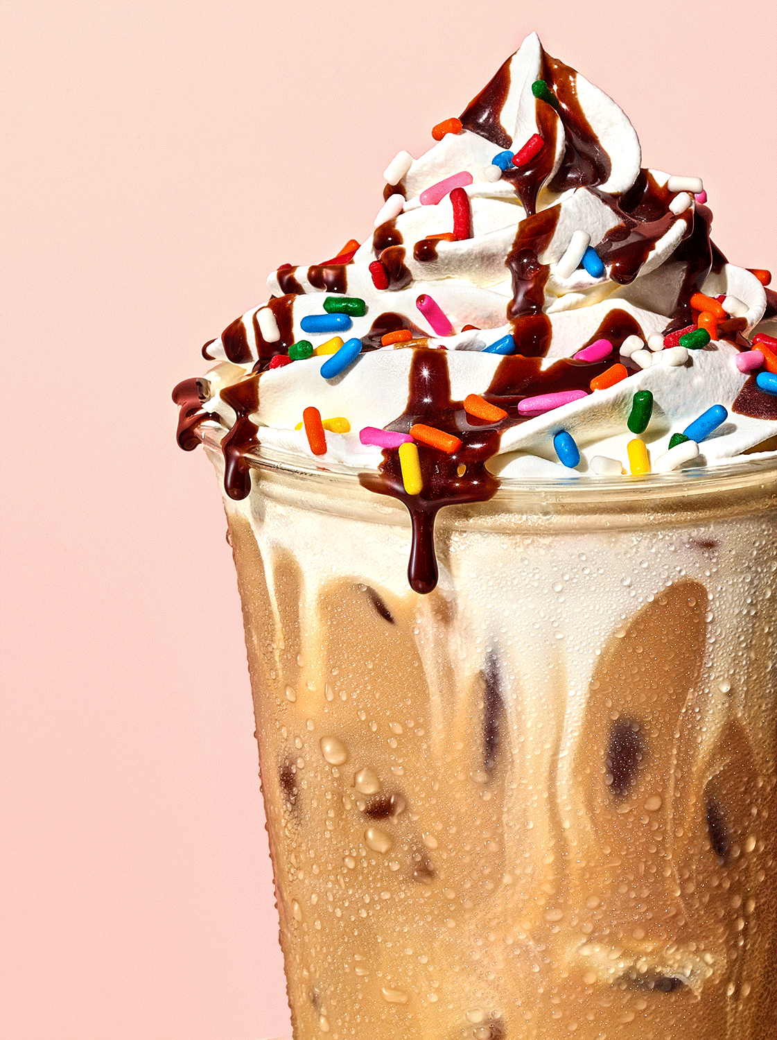 Iced-Coffe-with-Sprinkles-01-ANIMATION